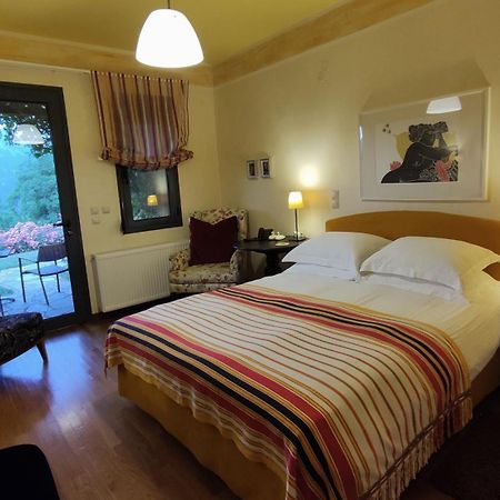 Astra Hotel Kastanea Rum bild