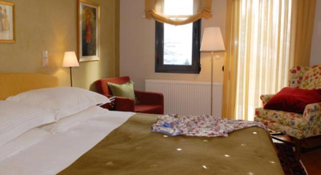 Astra Hotel Kastanea Rum bild