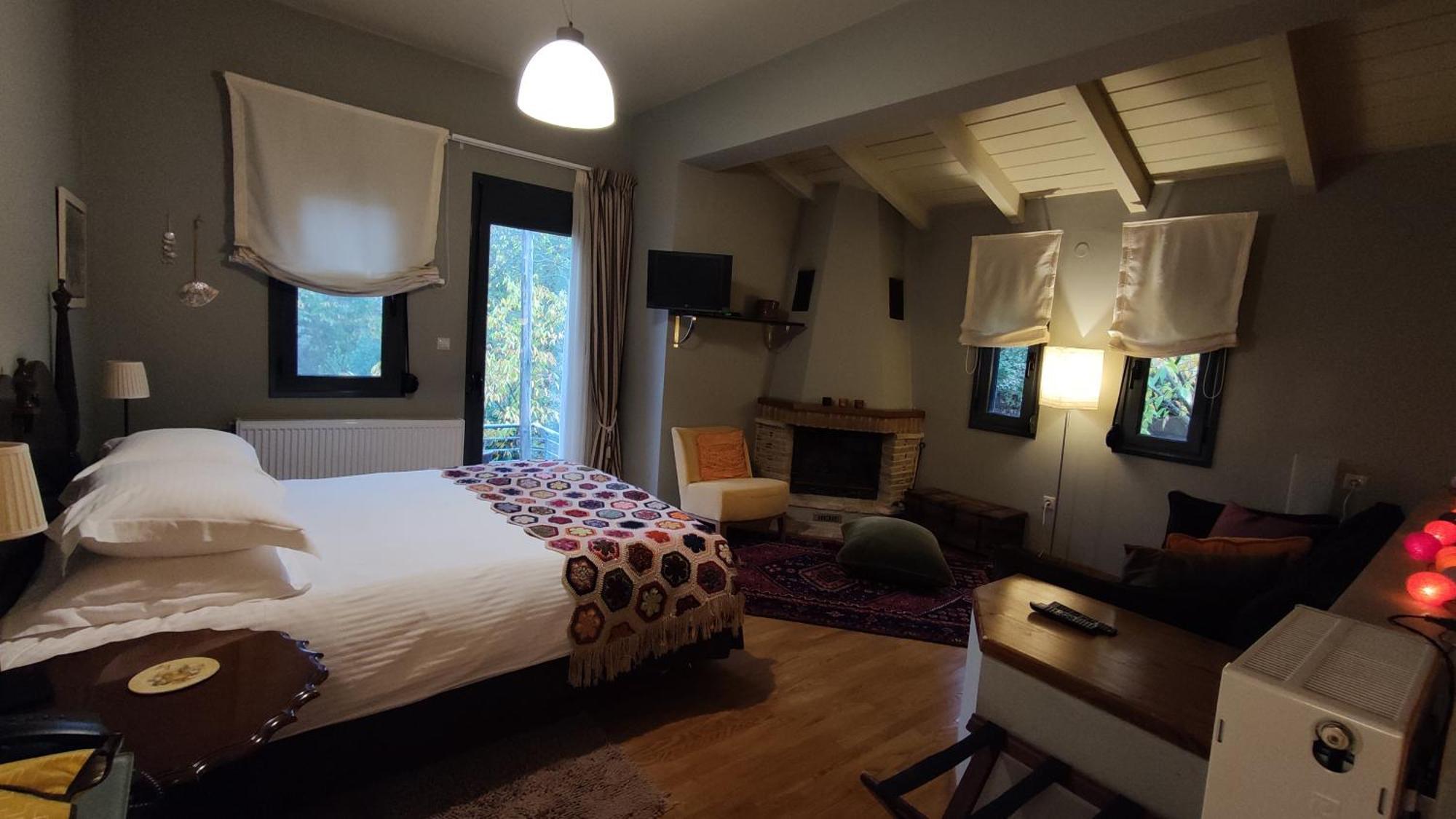 Astra Hotel Kastanea Rum bild