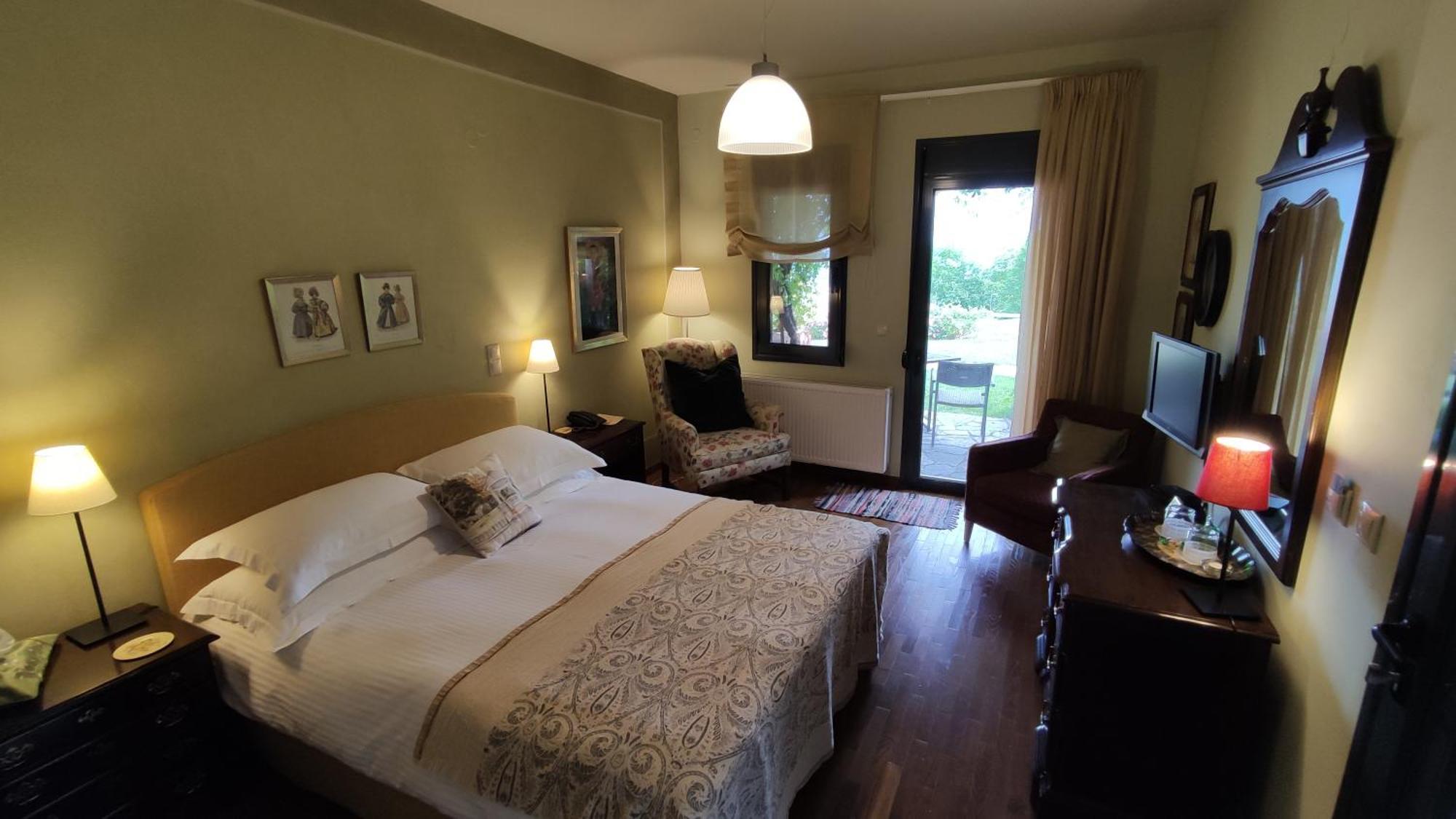 Astra Hotel Kastanea Rum bild